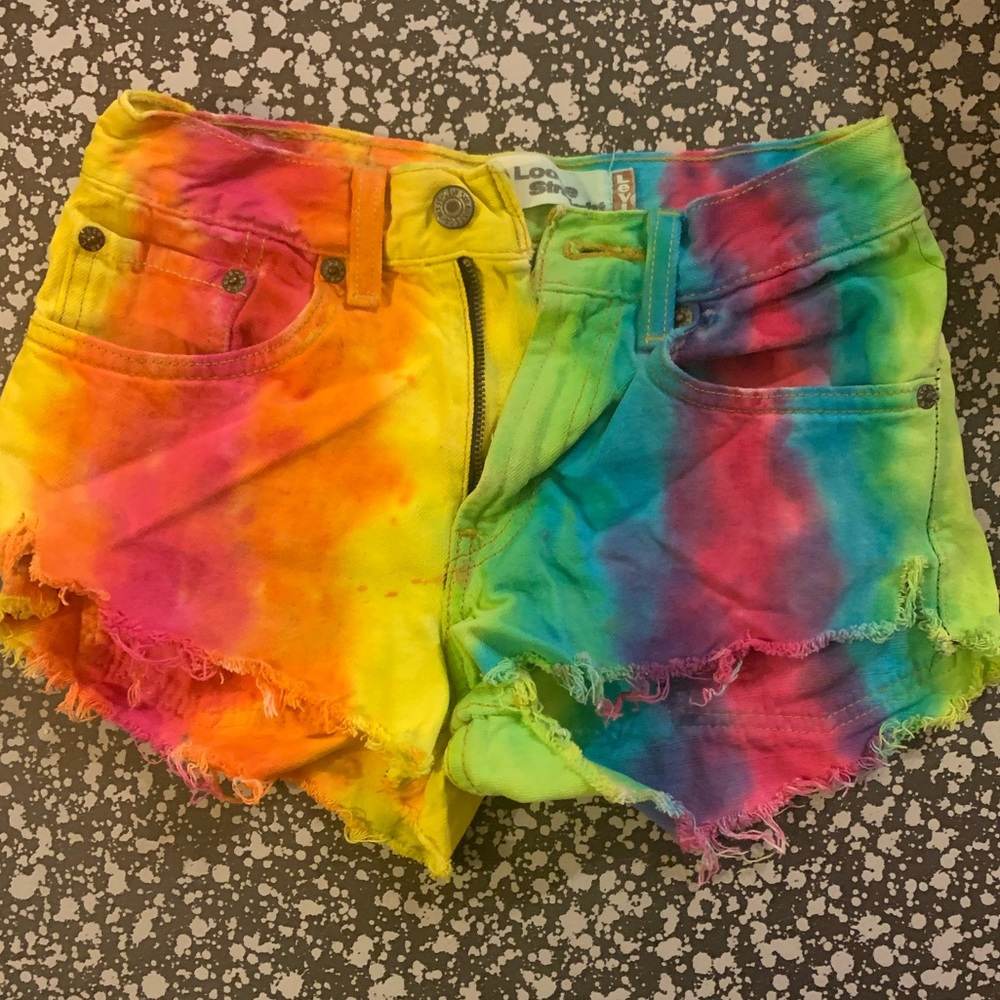 Vintage Levi’s Denim Shorts - Tie Dye Size 25